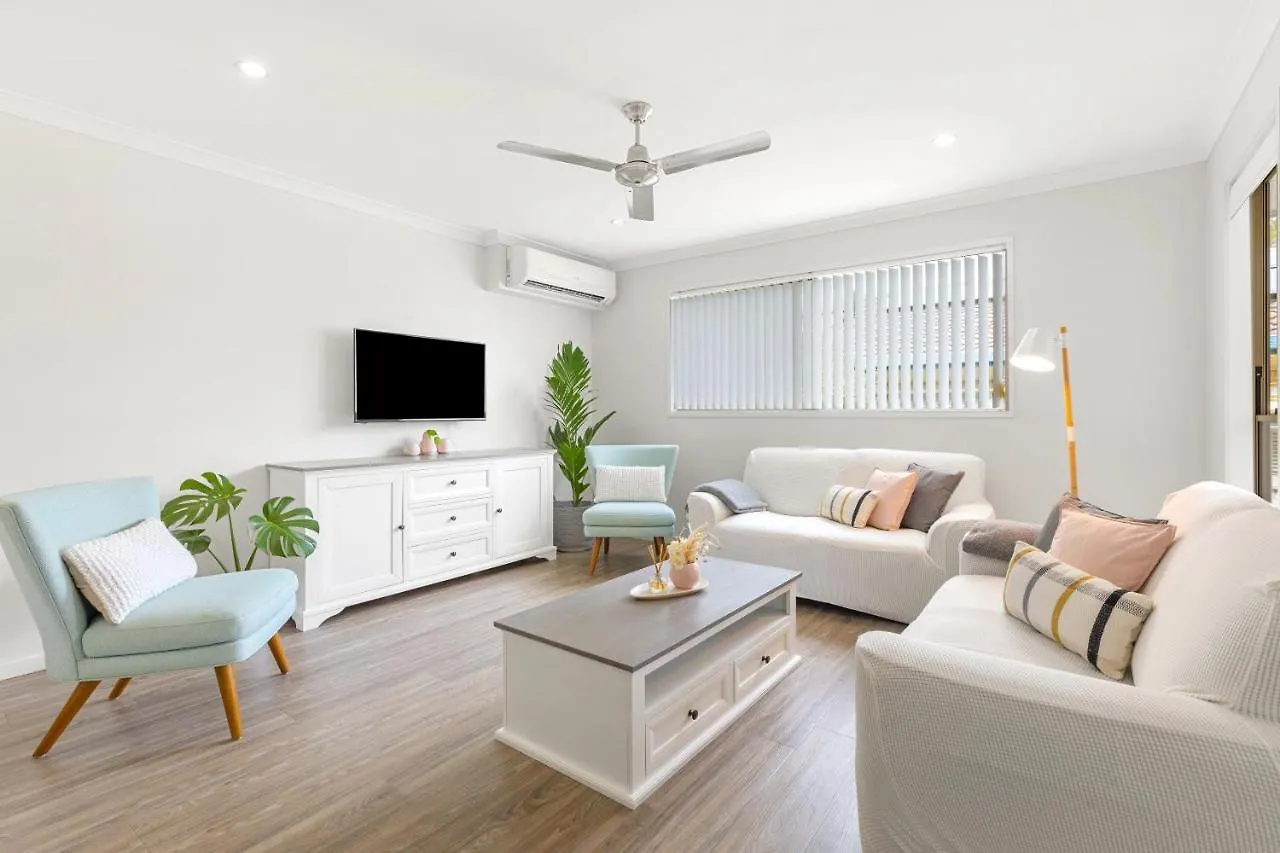 3Br, 3Bth, Walk To Beach & City Centre Maroochydore 0*,